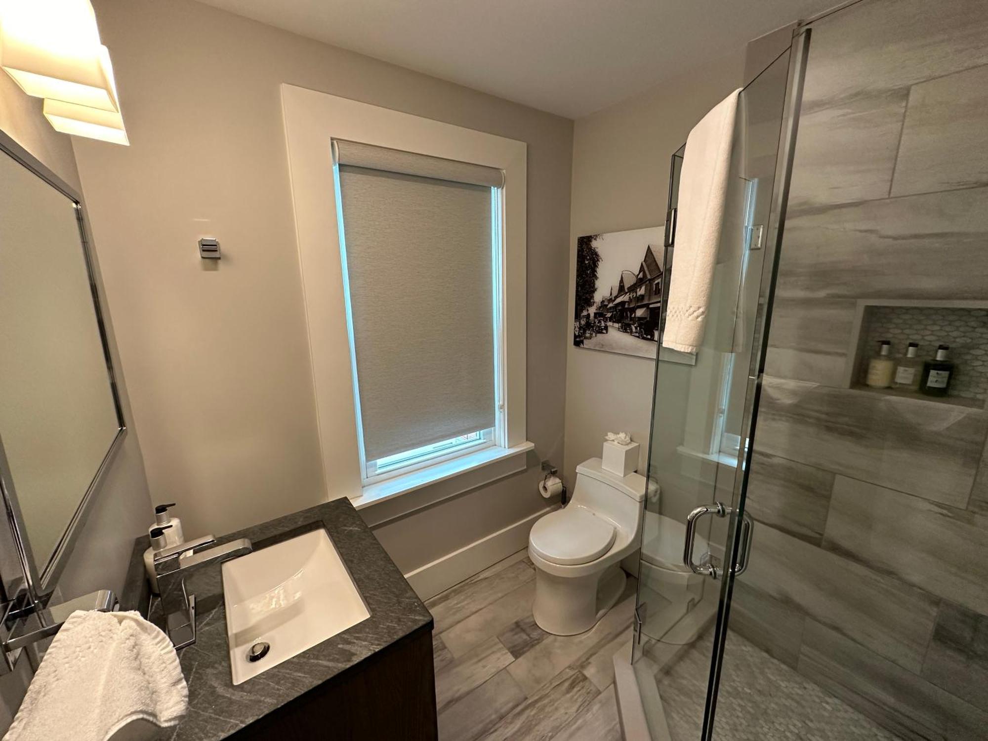 Entire Modern 7 Unit 7 Bath Boutique Inn Newport Exterior foto