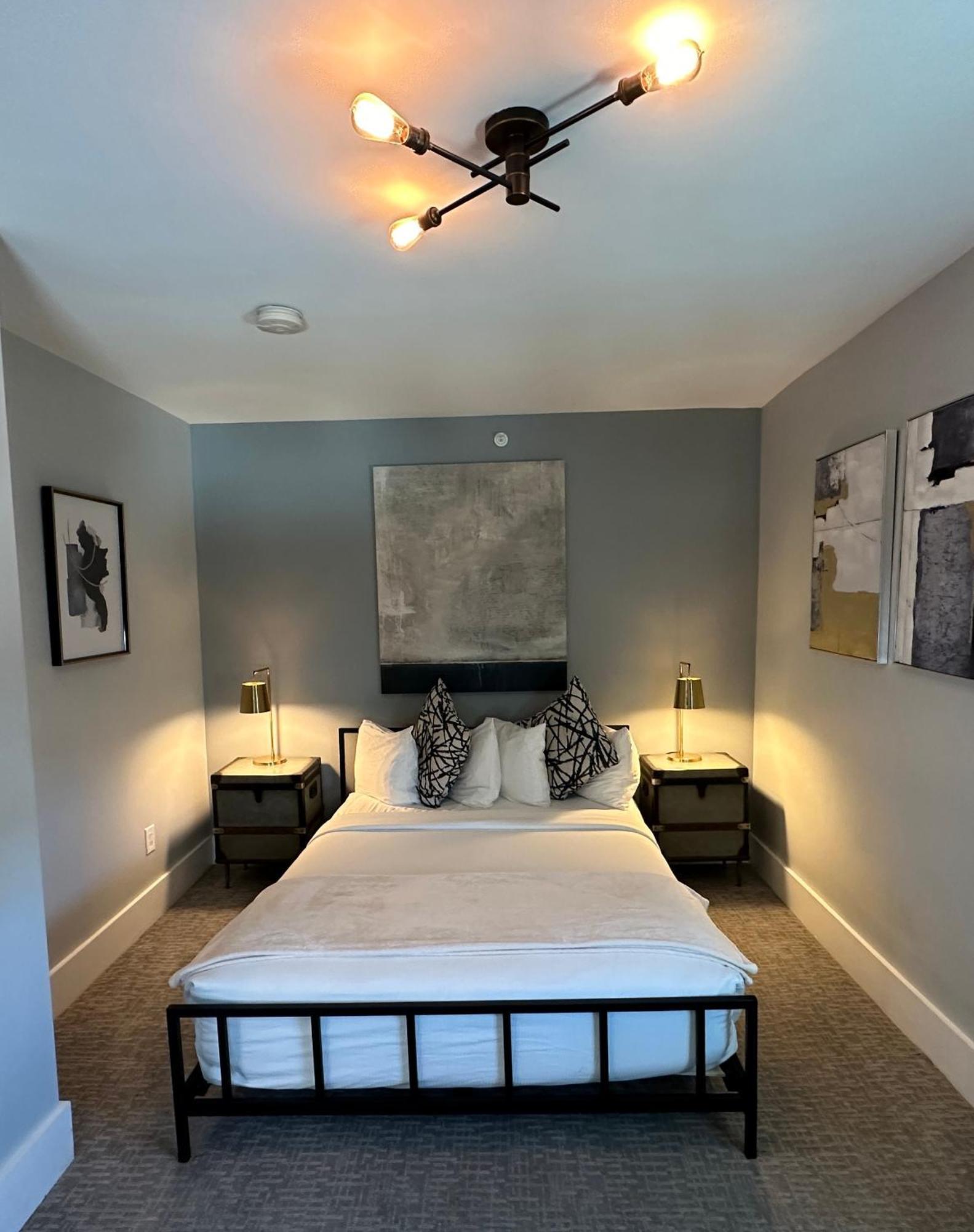 Entire Modern 7 Unit 7 Bath Boutique Inn Newport Exterior foto